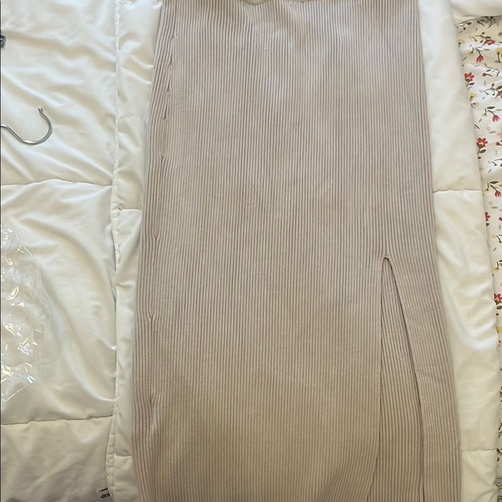 Ribbed Beige Maxi Skirt with Slit